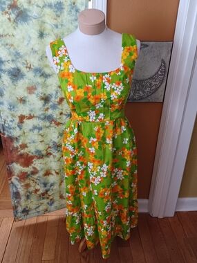 Vintage Malia Honolulu Green Floral Sleeveless Midi Dress Size 10